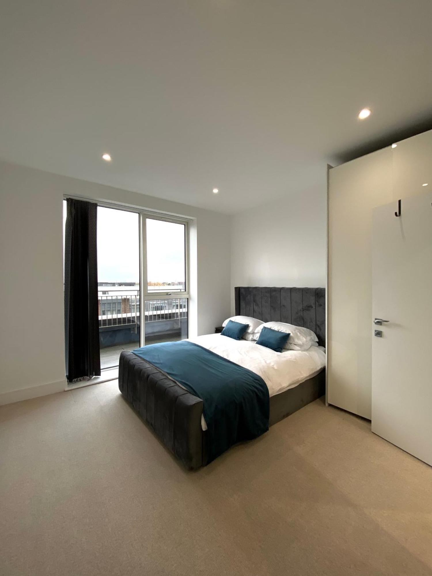 Spacious 2 Bedroom Penthouse Retreat Londen Buitenkant foto